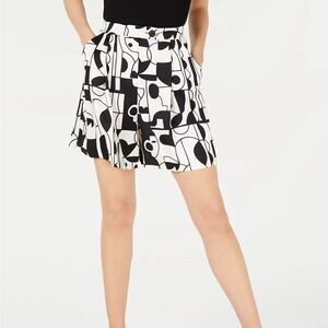 NEW! Marella Printed Trouser Shorts size 8 in Black/White